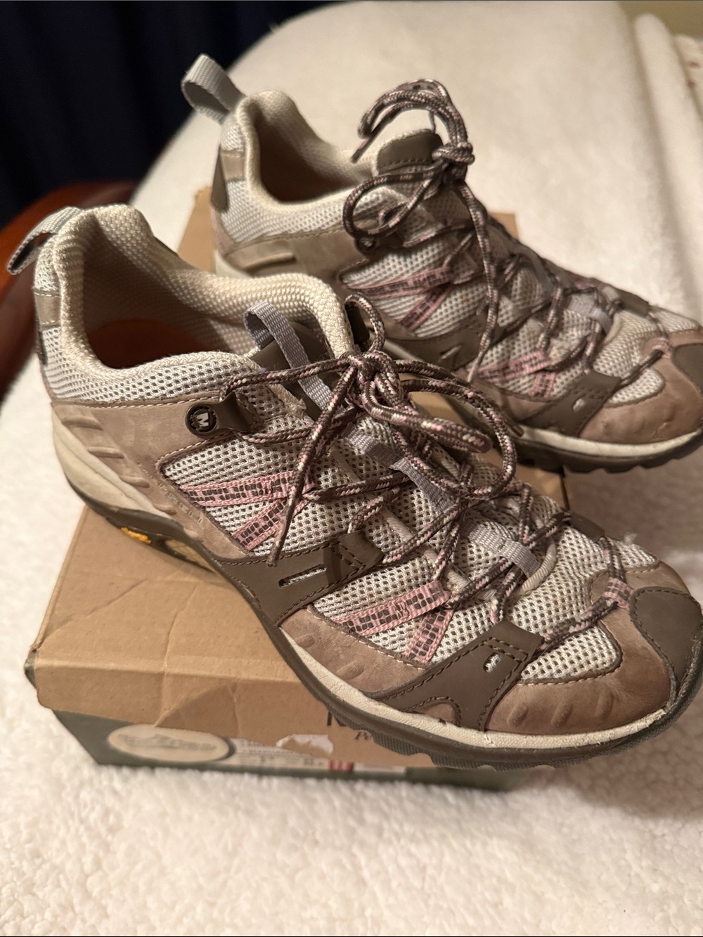 Merrill Women's Elephant/Pink Trail Sneakers